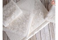 Махровое полотенце Irya. Lavita молочного цвета, 50х90 см, в коробке