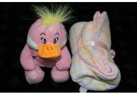 Плед детский с игрушкой Arya "Duck pink", размер 75х75 см