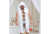 Велюровый мужской халат для пляжа, сауны или спорта Guddini. Nero белый, рост модели 175 см 