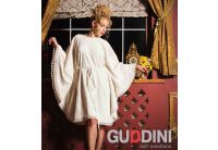 Махровый женский халат Guddini. Luisa молочный, рост модели 175-180 см